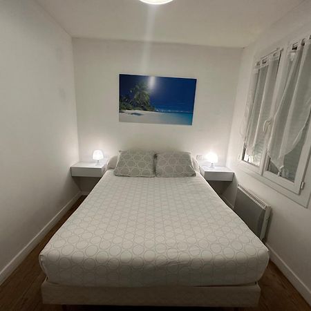 Villa Des Palmiers, Chambre 3, Lit Double ヴィルヌーヴ・シュル・ロット エクステリア 写真